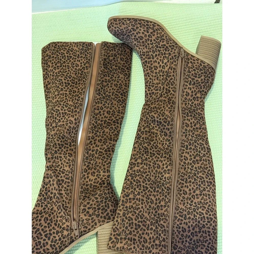 Tall brown Leopard Zip Up Boots Size 6.5 Universal Threads‎ Fall Winter Classic